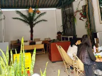 Caicai Boutique Stay Hostel