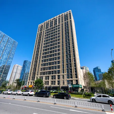 Star Era Seaview Hotel Отели рядом с достопримечательностью «Далянь Харбор»