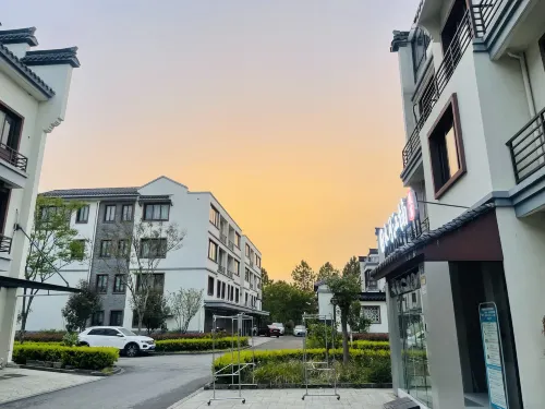 Designer Guesthouse No. 181, Wuyi Lane