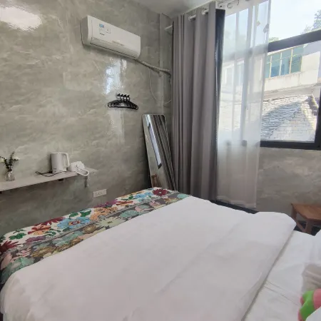 Lumingjian Homestay (Huangguoshu Tourist Center)