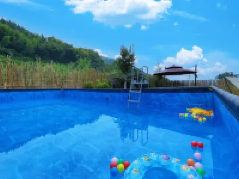 Hefengsu · Coffee · Garden Pool Designer Boutique Stay (Huangling Resort Scenic Area)