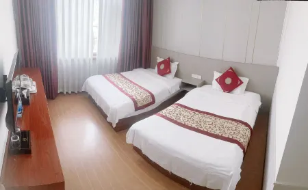 Mianyang Guohua Business Hotel Отели рядом с достопримечательностью «Luofu Mountain»