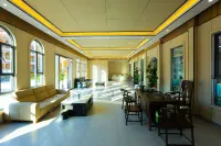 尼勒克良棲山宿飯店（孟克特景區店）