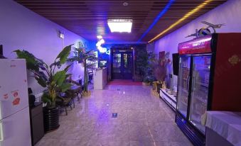 Harbin Hongtao Baishun Hotel