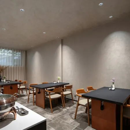 Floral Hotel ·Anyu Hotel(Kaifeng Qingming Riverside Park Drum Tower Square Store)