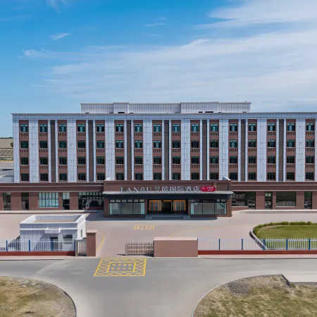 LANOU International Hotel