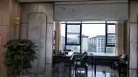 Yuhuwan Hotel (Chengdu Panda Base Beihu Park) - واي فاي