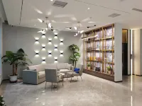 7 Days Premium Hotel (Huludao Suizhong North Station) - parking