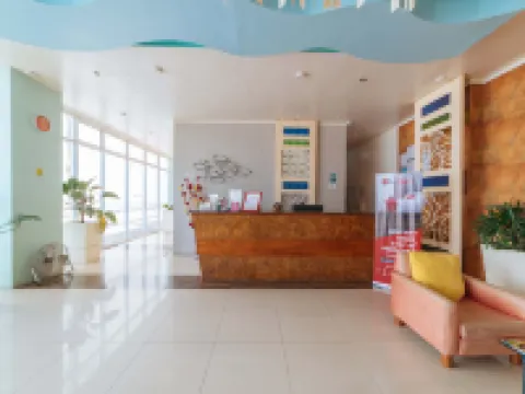 RedDoorz Plus @ San Roque Roxas City Ξενοδοχεία στην πόλη Capiz