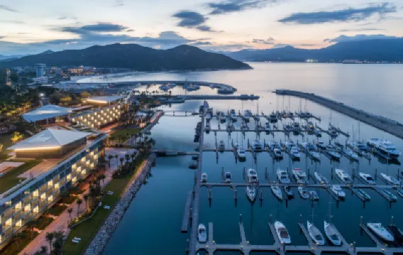 The YUN Resort Shenzhen Longcheer Hotels in Yangmeikeng/Judiaosha