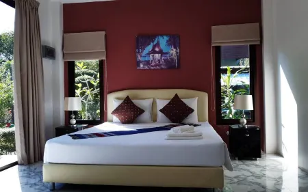 Phuket Sirinapha Resort