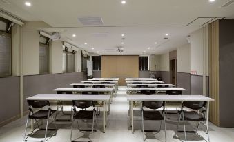2. Hotel A ..