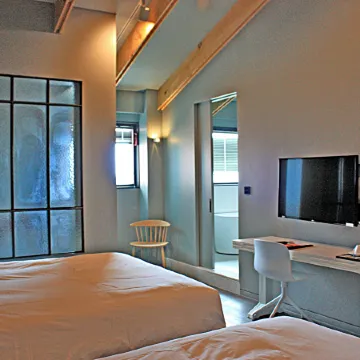 Hotel Everrich Отели рядом с достопримечательностью «Горная крепость Канхва»