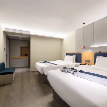 Home Inn Hotel (Shenzhen Dongmen Pedestrian Street MixC Branch) Отели рядом с достопримечательностью «Торговый центр МиксС»