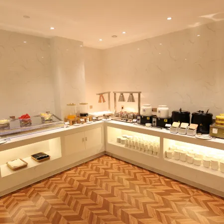 Borrman Hotel (Huazhou Beijing East Road)