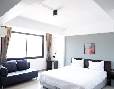 Izen Budget Hotel & Residence Hotel in zona Lighthouse at Hat Laem Charoen