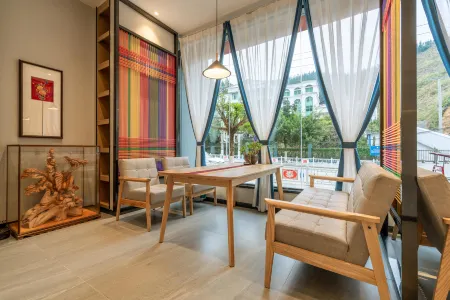 Congjiang Yunshang Hotel