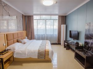 Changsha Caiyu Family Hotel