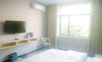 Yunmeng Guangming Hotel