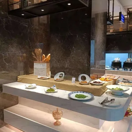 Shehong Xinyue Riverside Holiday Hotel