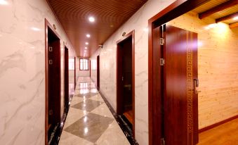 Lushan Pinxu Qingju Boutique Hotel (Former Residence Scenic Area)