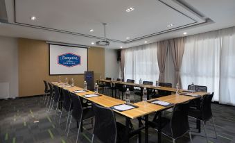 Hampton by Hilton North of Jinnan Yaoqiang Airport