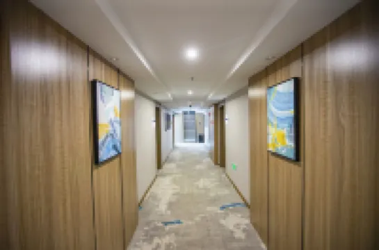 Jifen Qingchen Hotel (Lishui Wandi Plaza People's Hospital)