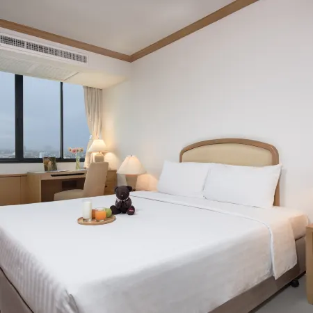 Riverine Place Hotel and Residence