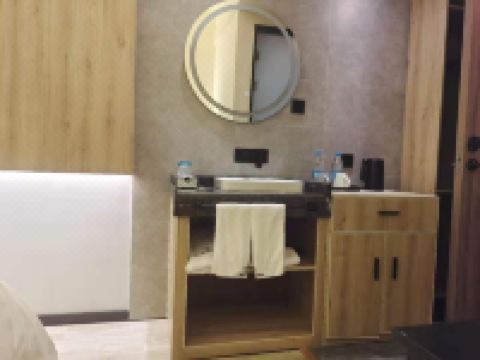 杭州之江壹号花园酒店 - 特价大床房