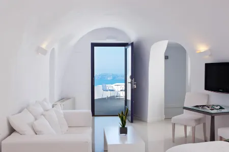 Katikies Chromata Santorini - The Leading Hotels of the World
