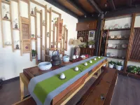 Yunshang Jiangnan Inn Hotels in Huize