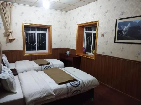 Gongga Mountain Photography Home Отели рядом с достопримечательностью «Quanhua Shoal»