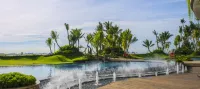 Forest City Marina Hotel - Beach