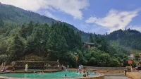 Hezhou Manlv Time Yao Shui Yun Residential Accommodation - Rooftop Pools