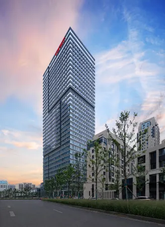 Fenghuaxueyue Homestay (Jinan Vanke Metropolitan CBD Branch) Отели рядом с достопримечательностью «Shandong University of Political Science and Law»