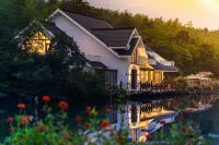 Guangde Swift Valley Luxury Resort Hotels in Guangde