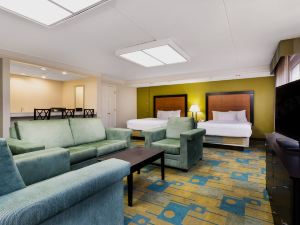 La Quinta Inn & Suites by Wyndham St. Pete-Clearwater Airpt