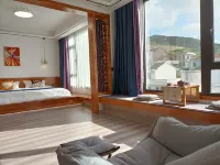 Between Mountain and Sea Homestay - Beach