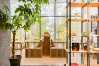 Xinyang Nanwan Lake Camellia Hotel