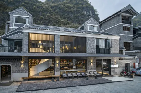 Huangyao ancient town aishu huangyao academy Отели рядом с достопримечательностью «With Dragon Bridge»