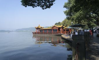 Kaiyuan Yiju Hotel (West Lake Hubin Pedestrian Street)