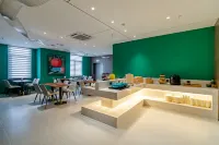 Yafei Select Hotel (Huoqi Bus Station) - parking