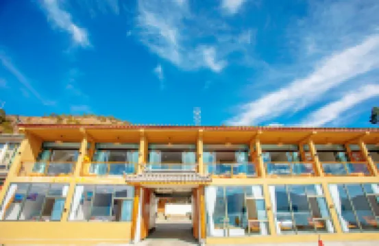 Lugu Lake Shanshuijian · Lake View Homestay (Dazu Pier)