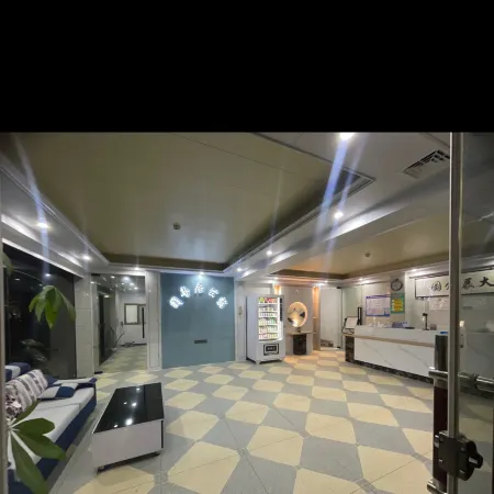 Min Yue Ju Apartment Отели рядом с достопримечательностью «Triton Bay»