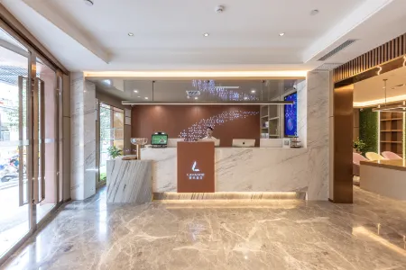 Longnan Sunshine Home Hotel Отели в г. Луннань