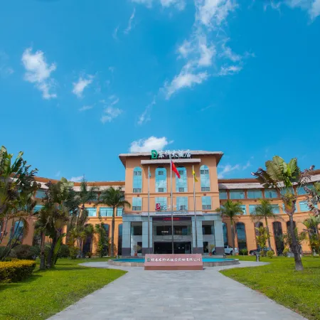 Lvchun Dongyang Grand Hotel