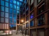YOTEL London City Hotels near Old Bailey