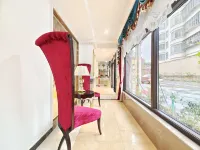 Ruisli Holiday Hotel (Hechi Vocational Education Center Branch)