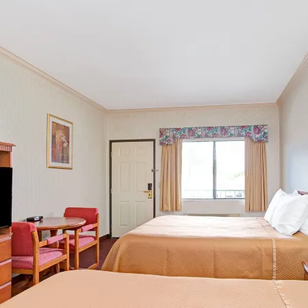 Travelodge by Wyndham Lynwood