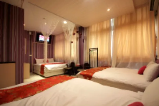 Quan Fu Tan Hui Hotel Hôtels à proximité de : Checheng Station